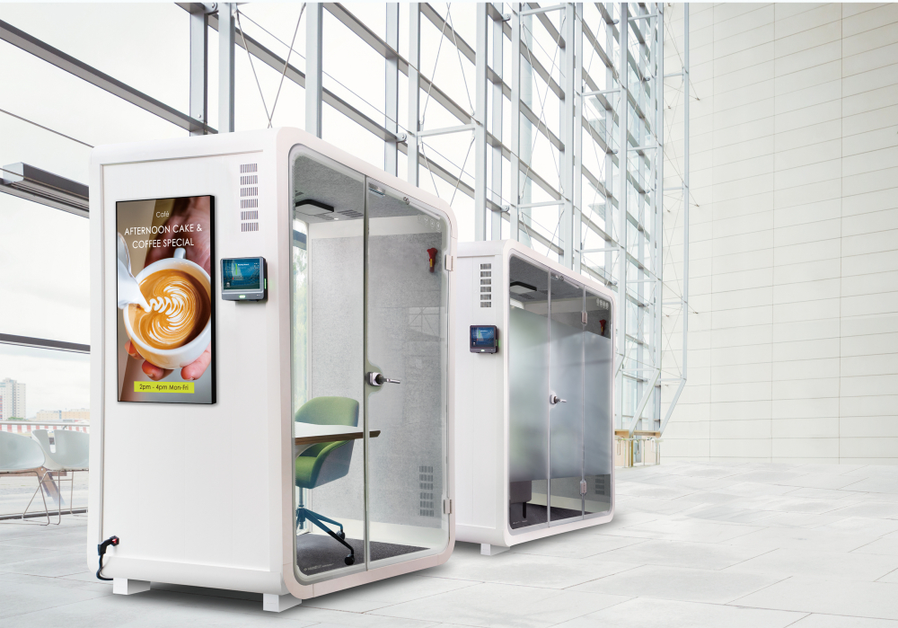 米兰·(milan)子公司达擎之智慧行动办公舱，采用PDLC智能调光玻璃设计，透过通电与断电的电流切换，呈现透明与雾面效果，具节能降耗特性并兼顾隐私，确保信息安全