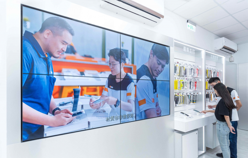 創利空間整合高品質顯示器取代傳統海報，並透過雲端數位內容公播管理系統，可輕鬆管理派送廣告訊息，實踐智慧無紙化新零售概念門市